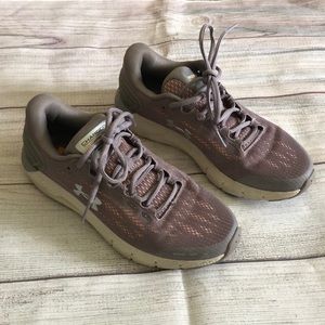 Under Armour Size 7 Shoes
